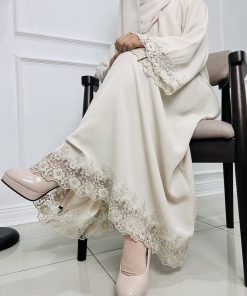 Wajiha in Nude Green