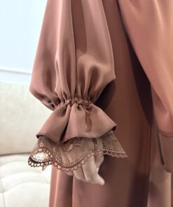 Saraha, Brown