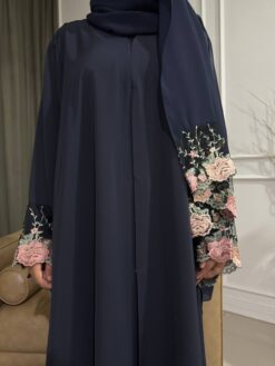 Taha 2.0 (buttons front abaya)